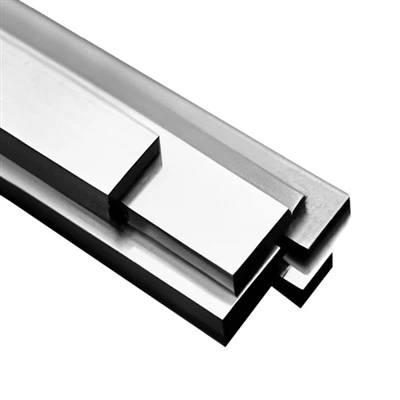 Barra plana de titânio